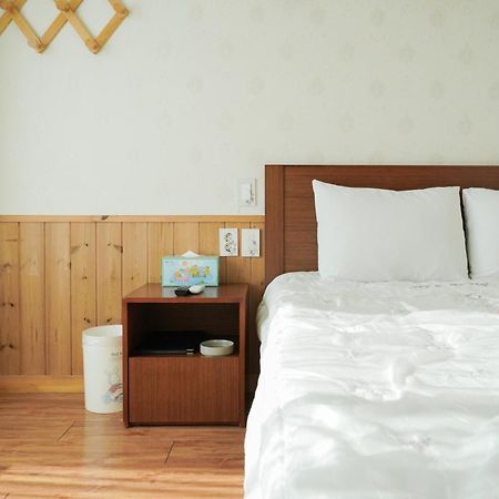 君姆海桑帕克特尔度假屋 西归浦市 外观 照片